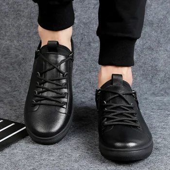 2020 m. pavasarį ir rudenį naujos mados prekės ženklo vyriški batai patogus, paprastas lengvas lauko nėrinių karšto odos laisvalaikio bateliai
